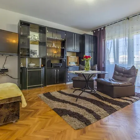 Avisnja * Crikvenica