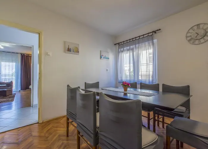 Avisnja * Crikvenica