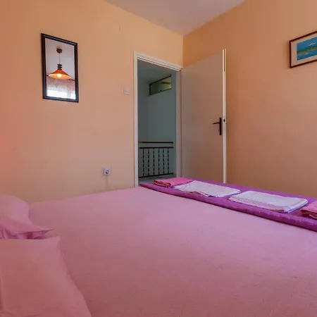 Avisnja Apartament *