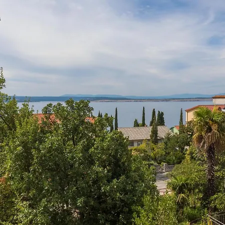 Avisnja Apartman *