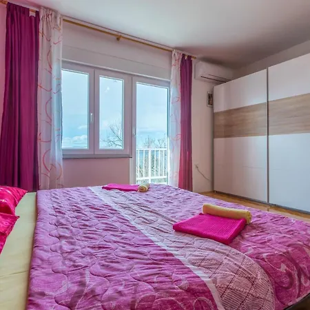 Avisnja * Crikvenica